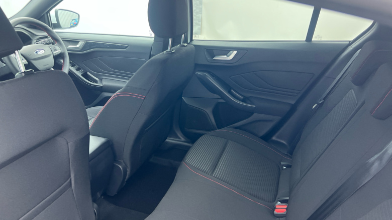 Ford Focus 1.0 EcoBoost Hybrid mHEV 155 ST-Line 5dr Auto Petrol Hatchback